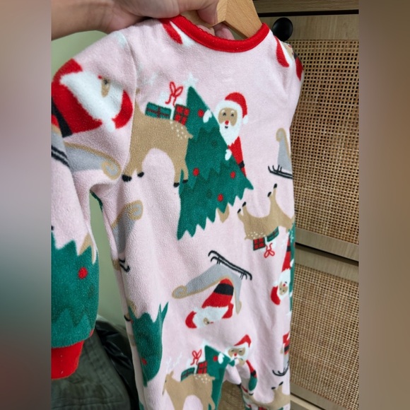 Carter’s soft and warm pjs Size 18M - Picture 3 of 5